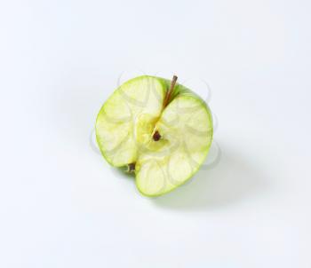 Half a fresh  green apple