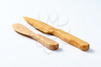 wooden knife and butter spreader