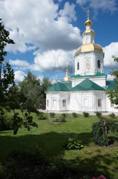 Diveevsky monastery. The Kazan Church.
A small temple at the entrance to the monastery.
