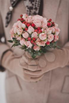 Original wedding bouquet of miniature roses.