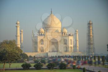 Taj Mahal . white marble mausoleum on the south bank of the Yamuna river in the Indian city of Agra, Uttar Pradesh.