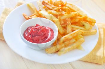 potato fries with sauce