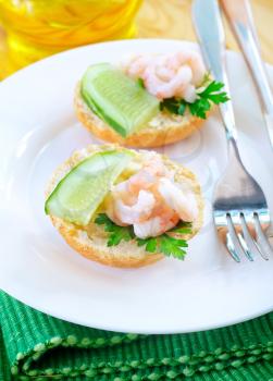 avocado with shrimps