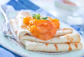 pancakes with apricot 