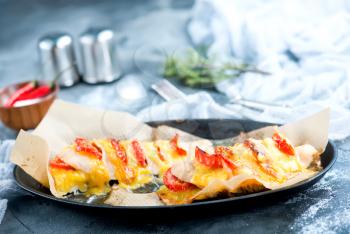 chicken breast with cheese and tomato