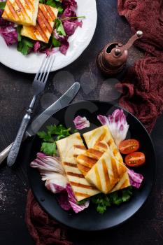 Grilled Halloumi Cheese salad with fresh vegetables