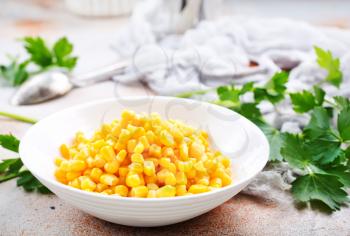 sweet corn, corn in bowl on a table