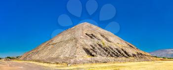 View of the Pyramid of the Sun at Teotihuacan. UNESCO world heritage in Mexico