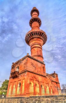 Chand Minar, an imposing minaret at Daulatabad fort in Maharashtra, India