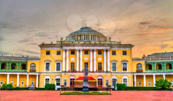 Pavlovsk Palace at sunset. Saint Petersburg, Russia