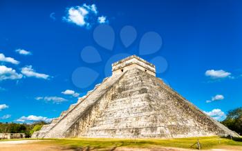 El Castillo or Kukulkan, a Mesoamerican step-pyramid at Chichen Itza. UNESCO world heritage in Mexico