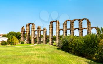 The Acueducto de los Milagros, the ruins of a roman aqueduct in Merida, Spain