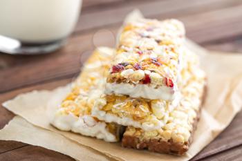 Delicious granola bars with oat, honey and yogurt, healthy food for breakfast. Homemade cereal snacks for healthy eating
