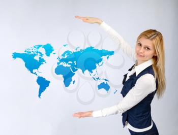 Business woman presentation of the map of the world. business globalization concept