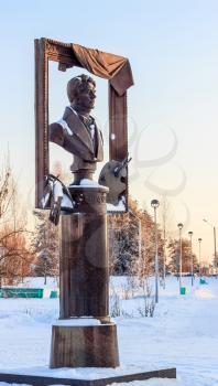 City Udomlya, Russia - 7 January 2015: The monument to the Russian artist Alexey Gavrilovich Venetsianov. Russia, the city of Udomlya.