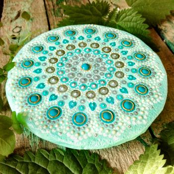 Coaster handmade. Mint, turquoise, round coaster. Hand painted with acrylic paints. Mobile photo.
