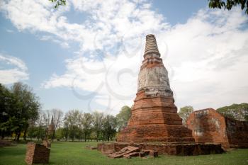 Old Beautiful Thai Temple wat Mahathat, Ayutthaya Historical Park, Ayutthaya, Thailand