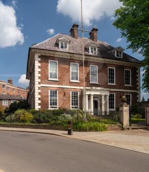 Delightful georgian brick house and flats in the center of Shrewsbury in Shropshire