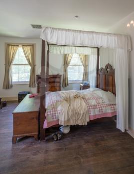 Bedroom interior of Mount Washington Tavern is a National Park by the National Road