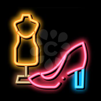 Shoe And Dummy neon light sign vector. Glowing bright icon Shoe And Dummy sign. transparent symbol illustration