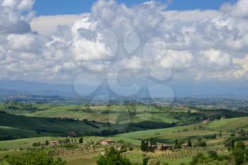 VAL D'ORCIA, TUSCANY/ITALY - MAY 16 : Farm in Val d'Orcia Tuscany on May 16, 2013