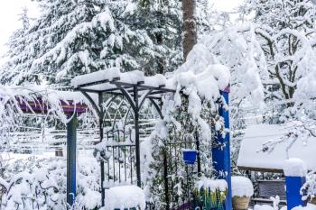 A front of a home in Burien, Washington is covered with snow.