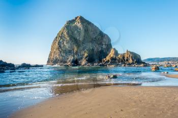 A view of the Haystack Rock Monolith at Cannon Beach, Oregon.