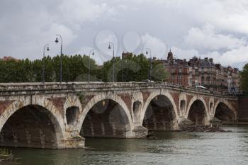 Pont Neuf in Toulouse on a rainy day