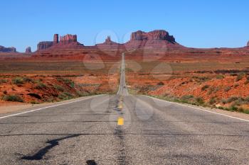Scenic highway to Monument Valley in Utah in United States